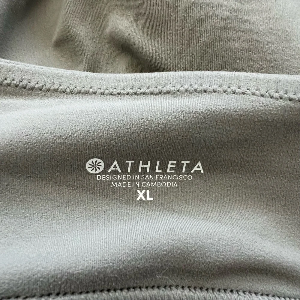 Athleta Gray Seamless Bra for Everyday Comfort - Picture 3 of 4